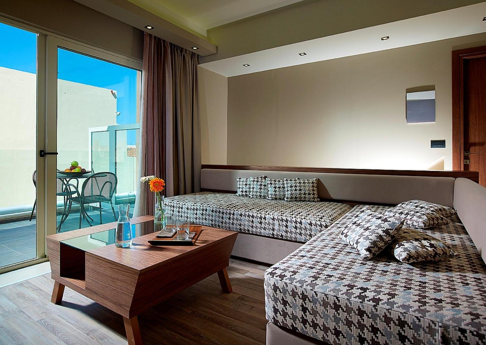 Elotis Suites (Adults Only) Agia Marina Cameră foto